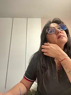 Snapshot of SWEETLILY18 chatting on February 27, 2025, 2:32 pm SWEETLILY18 online show from February 27, 2025, 2:32 pm