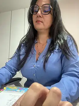 Snapshot of SWEETLILY18 chatting on March 11, 2025, 11:23 am SWEETLILY18 online show from March 11, 2025, 11:23 am