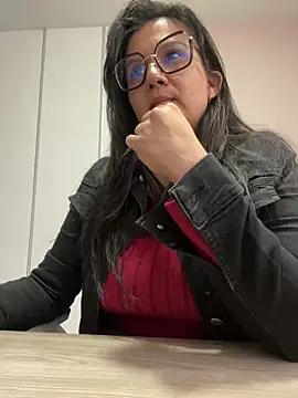 Snapshot of SWEETLILY18 chatting on March 22, 2025, 3:31 pm SWEETLILY18 online show from March 22, 2025, 3:31 pm