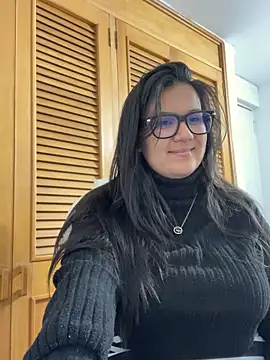 Snapshot of SWEETLILY18 chatting on September 8, 2025, 10:20 pm SWEETLILY18 online show from September 8, 2025, 10:20 pm