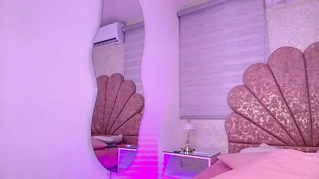Snapshot of leon_gaby chatting on April 18, 2026, 7:18 pm leon gaby online show from April 18, 2026, 7:18 pm