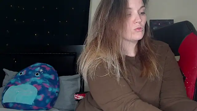 Snapshot of ToxicLilly chatting on December 13, 2024, 7:36 am ToxicLilly online show from December 13, 2024, 7:36 am