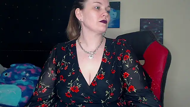 Snapshot of ToxicLilly chatting on January 5, 2025, 7:49 am ToxicLilly online show from January 5, 2025, 7:49 am