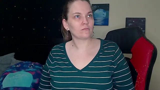 Snapshot of ToxicLilly chatting on March 2, 2025, 7:54 am ToxicLilly online show from March 2, 2025, 7:54 am