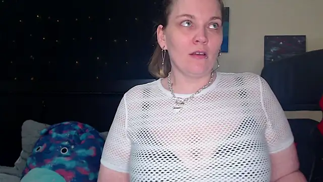 Snapshot of ToxicLilly chatting on March 19, 2025, 11:28 am ToxicLilly online show from March 19, 2025, 11:28 am