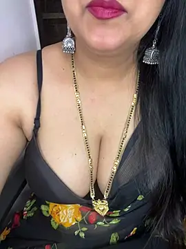 Zoya Varma004 online show from March 5, 2026, 9:16 am