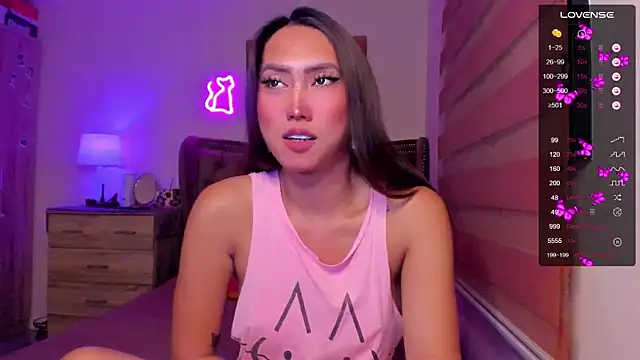 Snapshot of BombshellPH chatting on December 14, 2024, 1:49 pm BombshellPH online show from December 14, 2024, 1:49 pm