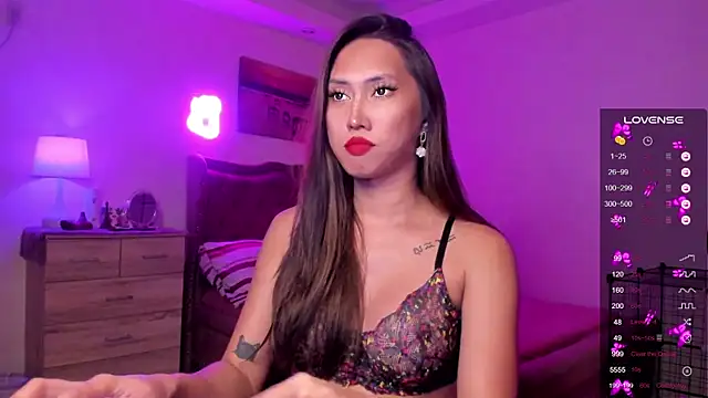 Snapshot of BombshellPH chatting on December 29, 2024, 9:52 pm BombshellPH online show from December 29, 2024, 9:52 pm