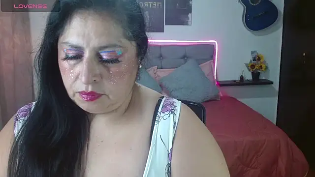 Keyla01  online show from June 20, 2026, 6:22 pm