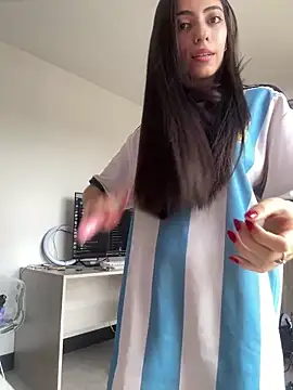 Snapshot of martiiaciar chatting on December 31, 2024, 8:34 pm martiiaciar online show from December 31, 2024, 8:34 pm