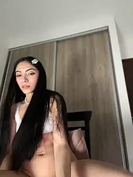 Snapshot of martiiaciar chatting on October 18, 2025, 11:27 pm martiiaciar online show from October 18, 2025, 11:27 pm