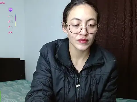Olivia Bright online show from April 26, 2026, 12:52 am