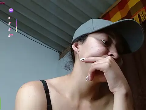 Olivia Bright online show from May 27, 2026, 1:57 am