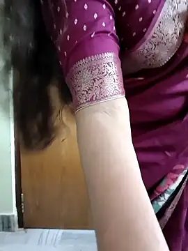 Snapshot of yoursana- chatting on March 4, 2026, 4:51 am yoursana- online show from March 4, 2026, 4:51 am