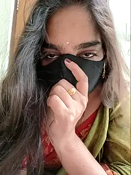 Snapshot of yoursana- chatting on March 17, 2026, 5:22 am yoursana- online show from March 17, 2026, 5:22 am