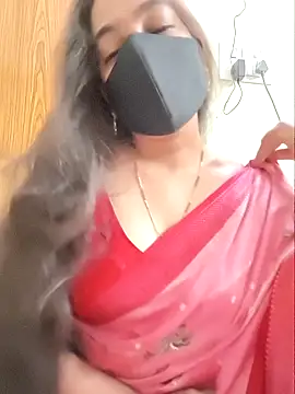 Snapshot of yoursana- chatting on March 18, 2026, 4:26 am yoursana- online show from March 18, 2026, 4:26 am