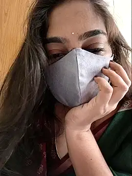 Snapshot of yoursana- chatting on March 29, 2026, 5:07 am yoursana- online show from March 29, 2026, 5:07 am