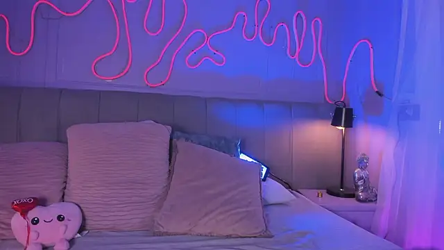 Sofly s online show from February 26, 2026, 11:53 am