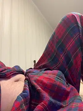 Snapshot of GHsveter chatting on October 5, 2025, 10:57 am GHsveter online show from October 5, 2025, 10:57 am