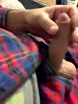 Snapshot of GHsveter chatting on October 10, 2025, 3:55 pm GHsveter online show from October 10, 2025, 3:55 pm