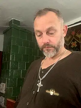 Snapshot of GHsveter chatting on October 20, 2025, 9:43 am GHsveter online show from October 20, 2025, 9:43 am