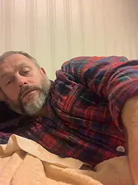 GHsveter online show from December 3, 2025, 9:35 pm