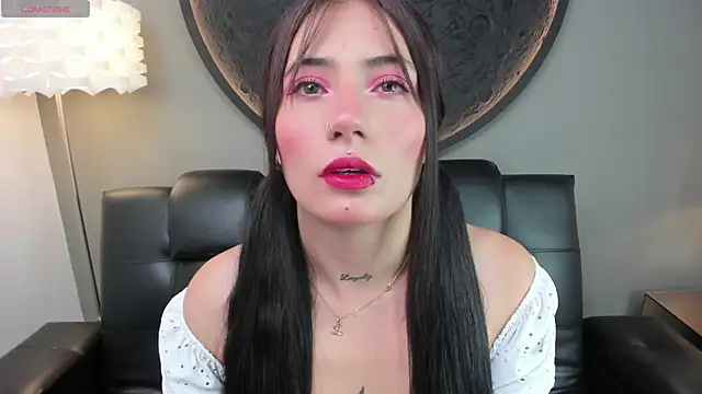 miss sharlotte18 online show from January 11, 2025, 6:01 pm