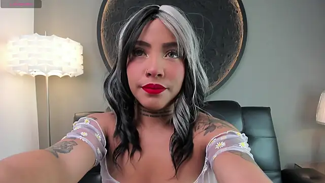 miss vaiolette online show from January 11, 2025, 11:02 am