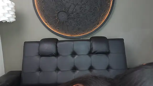 miss vaiolette online show from February 23, 2026, 11:07 am