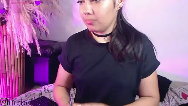 Snapshot of liz_bedoutxx chatting on September 30, 2025, 12:04 am liz bedoutxx online show from September 30, 2025, 12:04 am