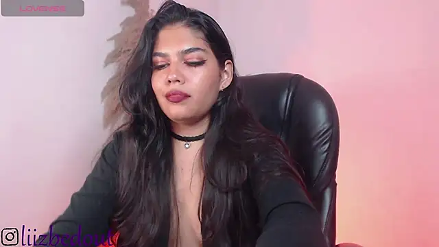 Snapshot of liz_bedoutxx chatting on October 18, 2025, 2:36 am liz bedoutxx online show from October 18, 2025, 2:36 am