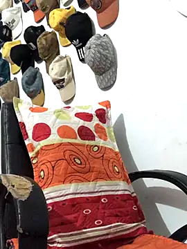 Cabetothepro online show from November 14, 2025, 4:11 am