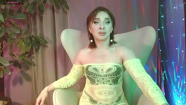 julia renard online show from October 26, 2025, 11:05 am