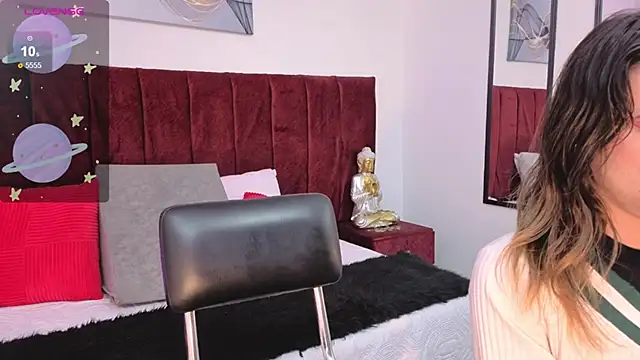 SALOME F0X  online show from May 3, 2026, 11:05 am
