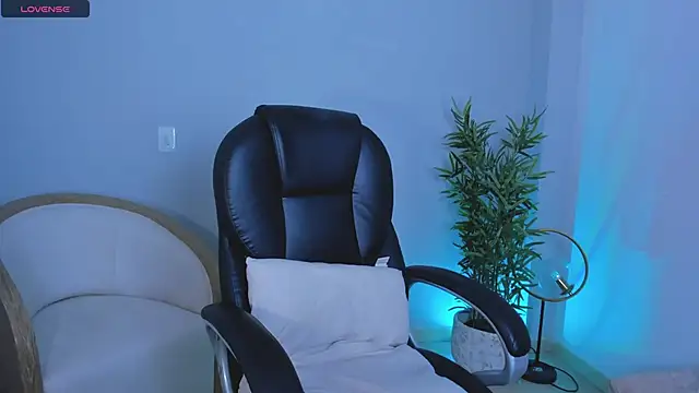 Snapshot of NiaBennet_ chatting on October 24, 2025, 9:22 pm NiaBennet online show from October 24, 2025, 9:22 pm