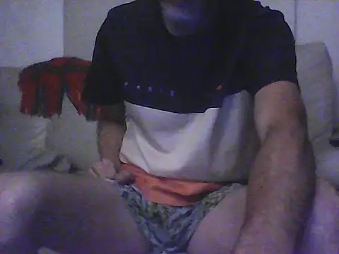 latinx44 online show from February 8, 2026, 10:57 pm