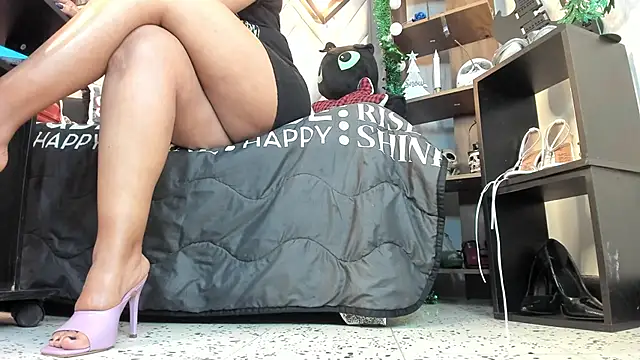 MirandaHaguen online show from January 8, 2025, 9:44 pm