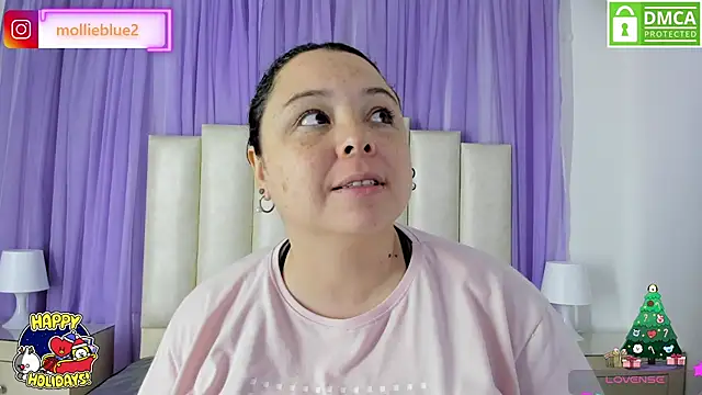 Snapshot of mollieblue69 chatting on December 24, 2024, 12:11 pm mollieblue69 online show from December 24, 2024, 12:11 pm