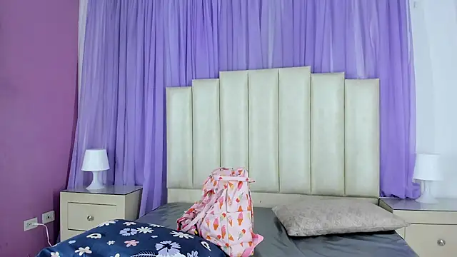 Snapshot of mollieblue69 chatting on January 18, 2025, 12:26 pm mollieblue69 online show from January 18, 2025, 12:26 pm