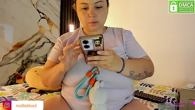 Snapshot of mollieblue69 chatting on January 27, 2025, 12:37 pm mollieblue69 online show from January 27, 2025, 12:37 pm