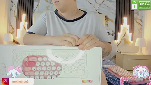 Snapshot of mollieblue69 chatting on March 13, 2025, 4:12 pm mollieblue69 online show from March 13, 2025, 4:12 pm