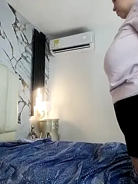 Snapshot of mollieblue69 chatting on October 18, 2025, 1:01 pm mollieblue69 online show from October 18, 2025, 1:01 pm