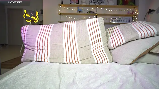 Snapshot of yourprettykate chatting on March 7, 2025, 2:12 pm yourprettykate online show from March 7, 2025, 2:12 pm