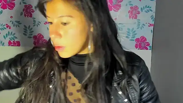 sandyquinnxx online show from November 11, 2025, 2:28 pm