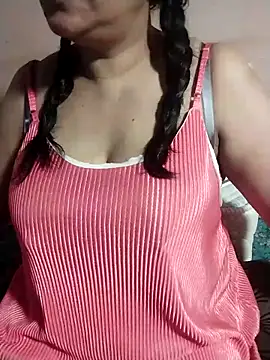 Snapshot of tharu_sweet chatting on April 13, 2026, 4:51 am tharu sweet online show from April 13, 2026, 4:51 am
