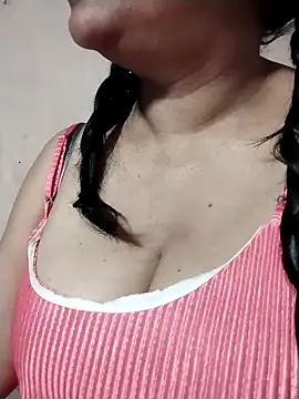 Snapshot of tharu_sweet chatting on April 18, 2026, 2:10 pm tharu sweet online show from April 18, 2026, 2:10 pm