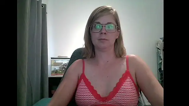 SavannaGirly online show from February 12, 2025, 2:54 pm
