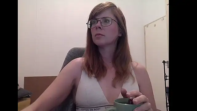 SavannaGirly online show from June 16, 2026, 6:27 am