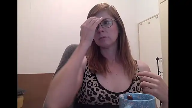 SavannaGirly online show from June 17, 2026, 6:49 am