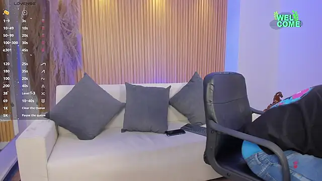 Snapshot of keane_lee chatting on January 24, 2025, 7:49 pm keane lee online show from January 24, 2025, 7:49 pm